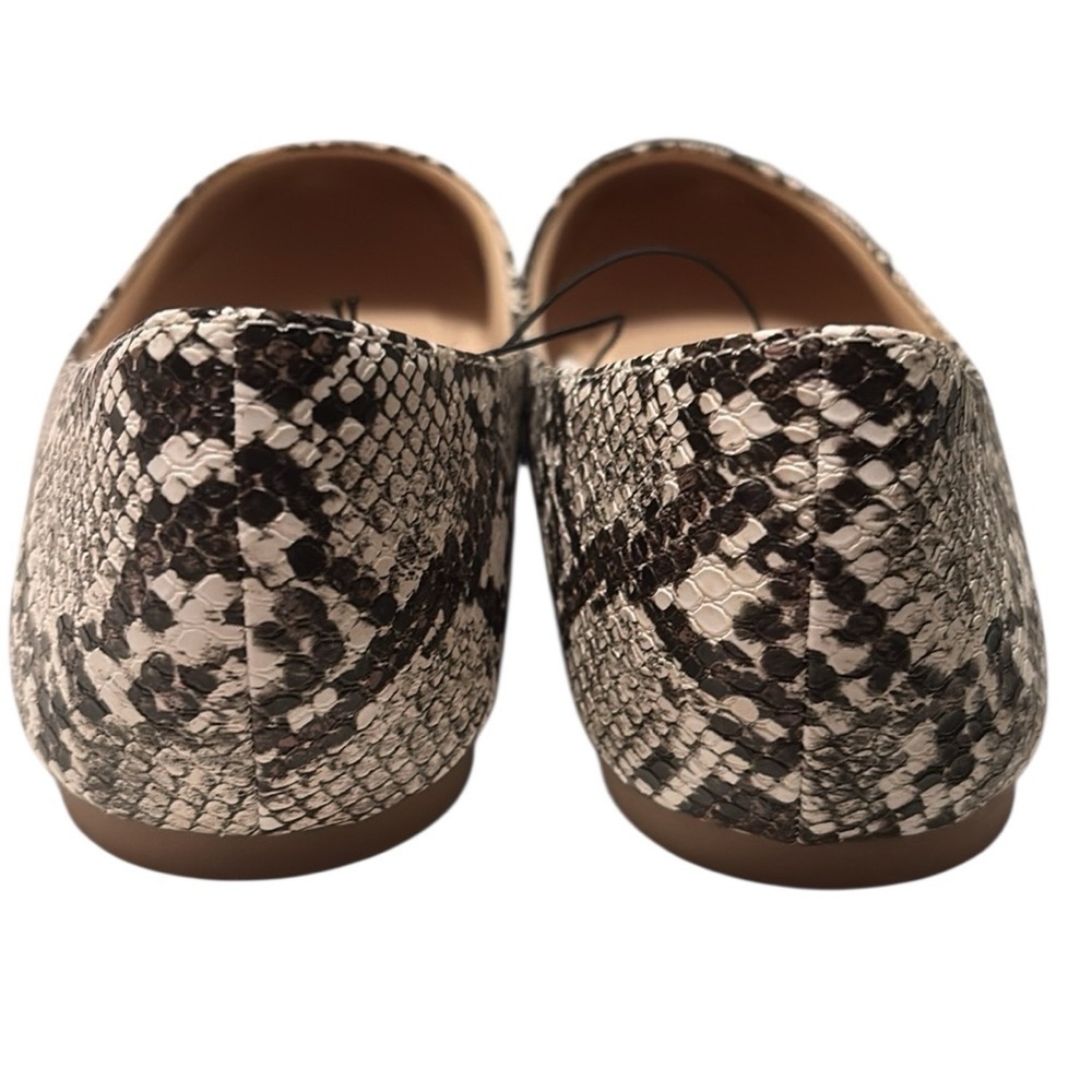Pop Captive Faux Snake Print Flats - Picture 2 of 5